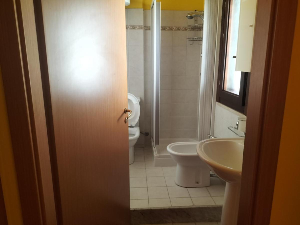 לטויאני Casa Vacanza Da Rosa מראה חיצוני תמונה