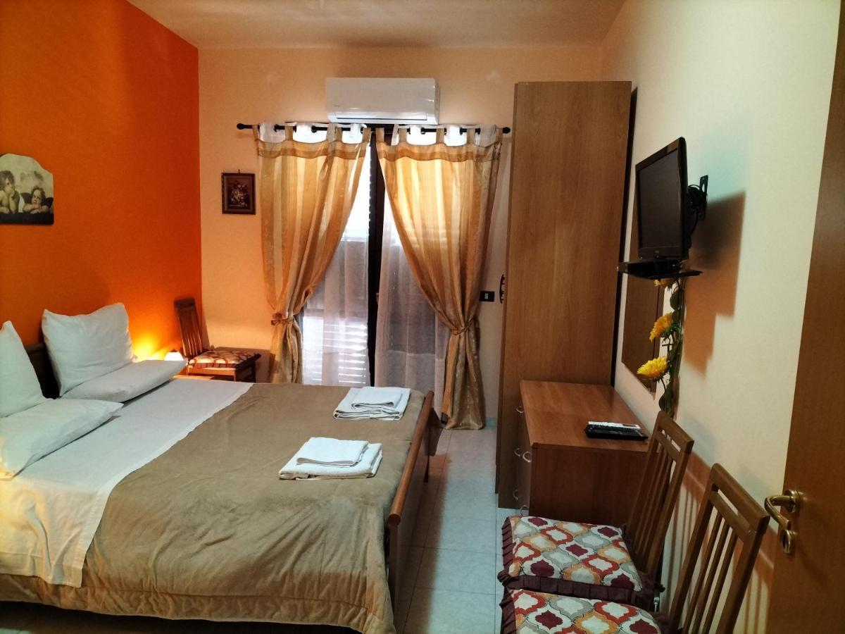 לטויאני Casa Vacanza Da Rosa מראה חיצוני תמונה