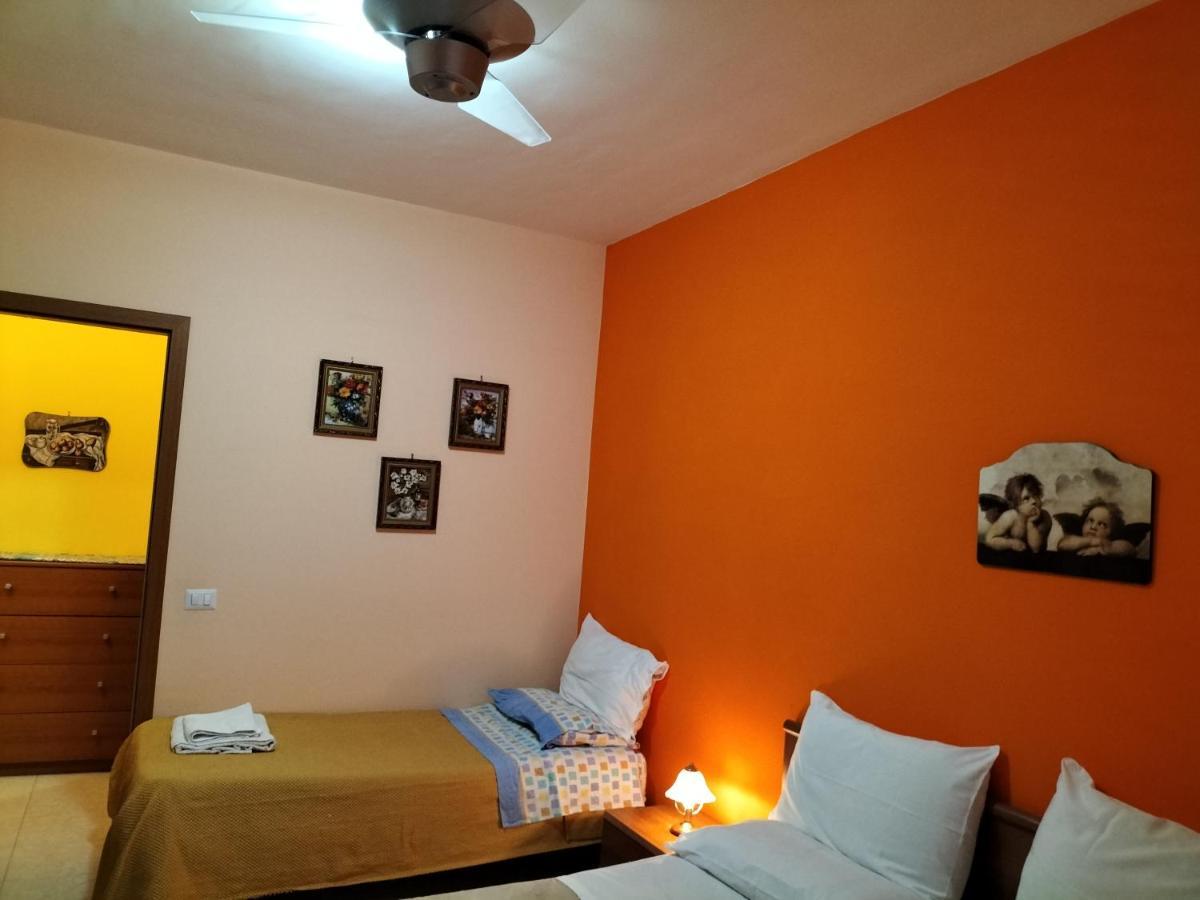 לטויאני Casa Vacanza Da Rosa מראה חיצוני תמונה